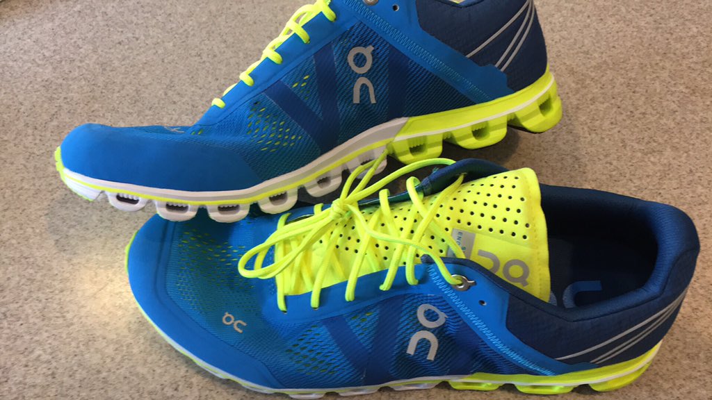 IanBoyle's tweet photo. Today is The rare time when i wish I had not run 9miles now I have to wait to try these guys #RunONclouds #newkicks https://t.co/qqVirriBIH