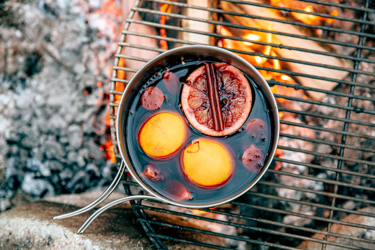 Looking for a drink recipe to get you through the holidays? Learn how to make Campfire Mulled Wine! freshoffthegrid.com/campfire-mulle…