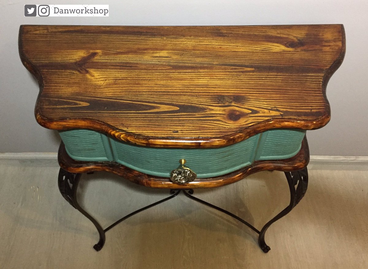 danworkshop's tweet image. قطعتنا الجديدة مطليه باللون الفستقي .. مع سطح خشبي طبيعي💕 
مناسبه لمدخل المنزل أو أي واجهة فارغة

اذا اعجبتك راسلنا على الواتساب أو الايميل