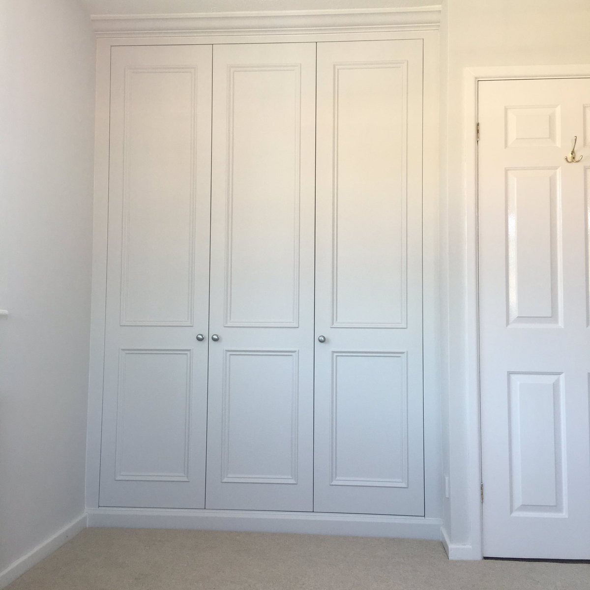 gillmartinezbe1's tweet photo. #cabinetmake Fitted Bespoke Bedroom Furniture- #wardrobe #bedsidetable #bedroomdrawers #bedroom #manchester #bedroomfurniture #furniture https://t.co/jr2kxAONTM