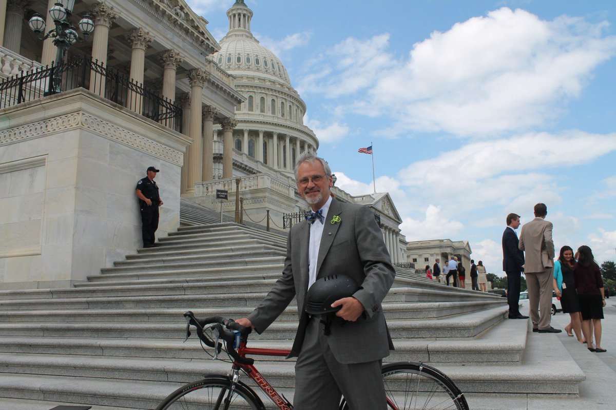 grescoe's tweet image. "Let's have a moment of silence for all those stuck
in traffic on their way to the gym to ride a stationary bicycle."
—Earl Blumenauer