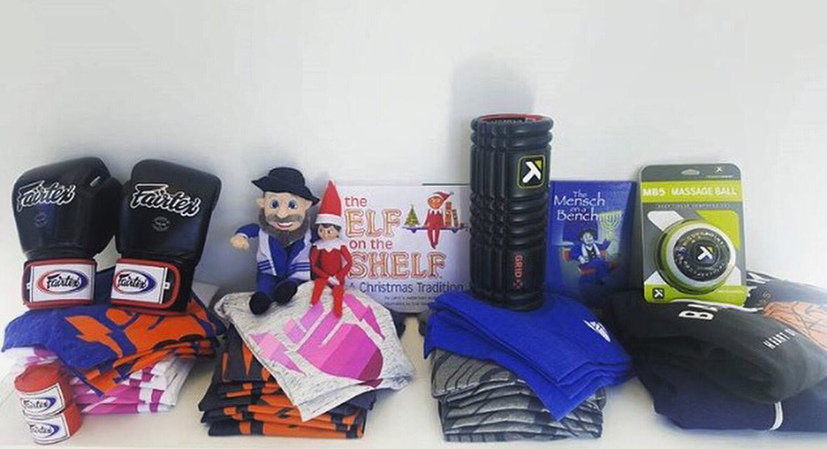 Basecamp_BG's tweet photo. Don't forget to snap a pic of #StrongElf & #MenschHearts & @Basecamp_BG to win great #Basecamp swag! https://t.co/P1DmtORGOM