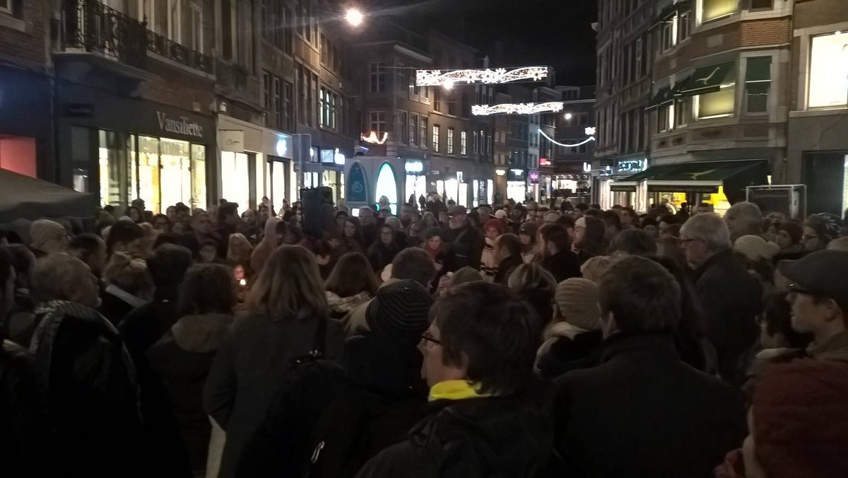 kynderaa's tweet photo. #Pray4Aleppo
La Belgique prie pour Alep. https://t.co/n8M4YzH7VC