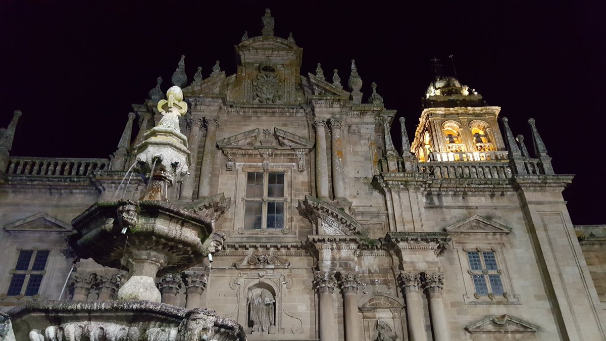 XuCasas's tweet photo. #Celanova mola. Y lo sabes. https://t.co/O8VT6PLObZ