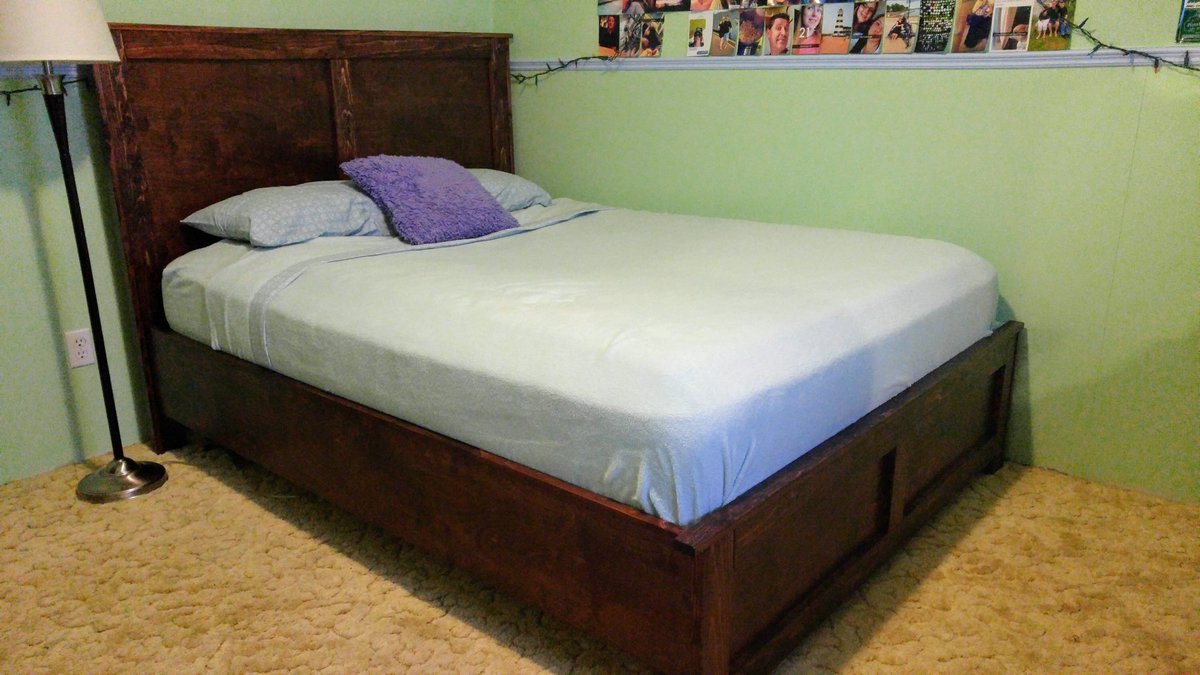 ekrustictimber's tweet photo. New bed design featuring - Slimmer headboard,  Low foot board, wider sides for a deep bed look.
#pei411
#nb411
#bedroom
#custom
#beds https://t.co/7UOnCK87B7