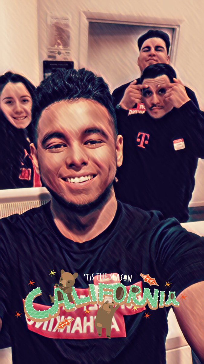M1Scottie's tweet image. Squad wrapped in Art, guess the painting.?🤔 #MobileOne #SnapUpdate @M1_Melina @MartinGee_M1 @Mobile1_SteveO