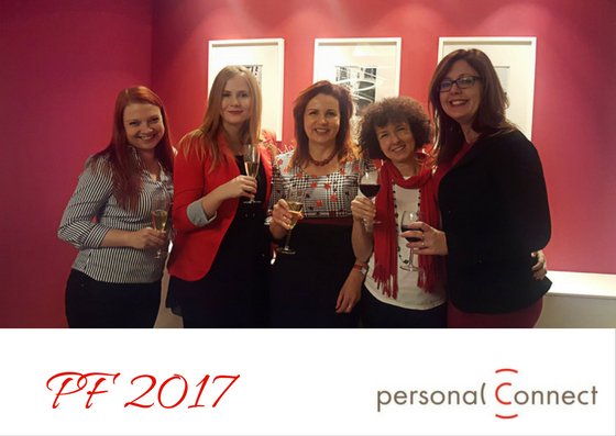 PersonalConnect's tweet photo. We wish you Merry Christmas and Happy New Year 2017. Veselé Vánoce a šťastný nový rok 2017! Personal Connect
#Christmas #newyear2017 https://t.co/lrme10Jffw