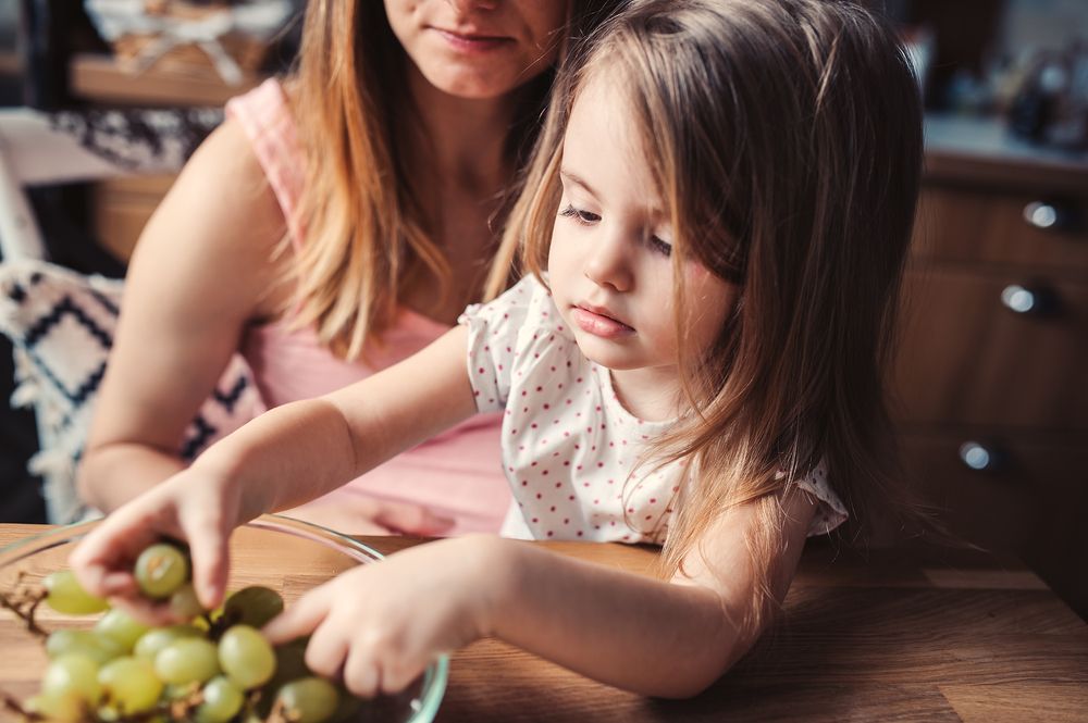 parents's tweet photo. Whole Grapes Cause Two Child Choking Deaths: Report Urges Awareness
https://t.co/sKSbuiQj5p https://t.co/5e7ib3pMM6