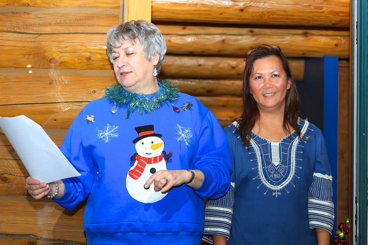 FraserRotary's tweet photo. Simply having a wonderful #Christmastime.🎄More event photos at https://t.co/QeIh2clMZi #MerryChristmas #HoHoHo #HappyHolidays https://t.co/f4VpylQiQ4