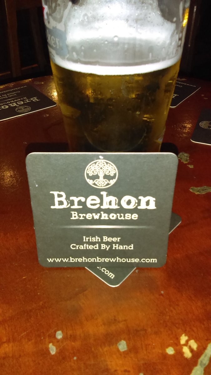 flingfire's tweet image. It's Christmas.