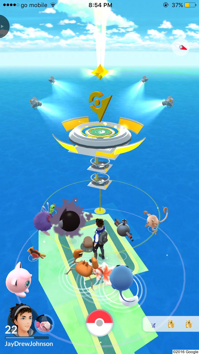 Addict4Pokemon's tweet image. This insane spawn at Santa Monica, LA. #PokemonGO #santamonica #LosAngeles