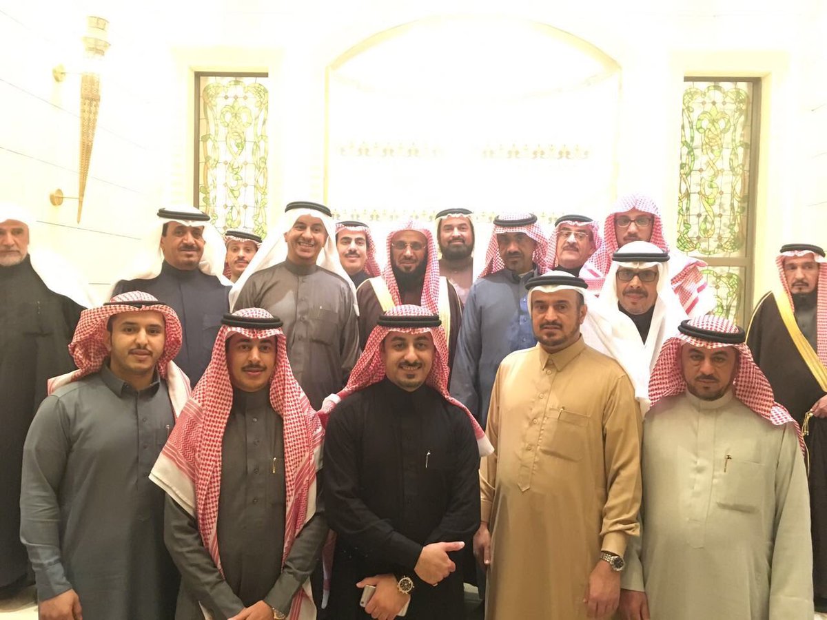 saiaf's tweet photo. شرفنا هذا اليوم بمنرلنا ��ضيله الشيخ #عائض_القرني حفظه الله وبحضور عدد من المشائج والوجهاء وعدد أفراد الأسرة https://t.co/ktimzskjzY
