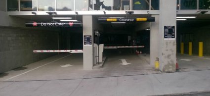 Parking tip! Downtown's newest garage offers a $10 night/special event rate. More info about the garage: parkitdowntown.com/nashville/5th-…