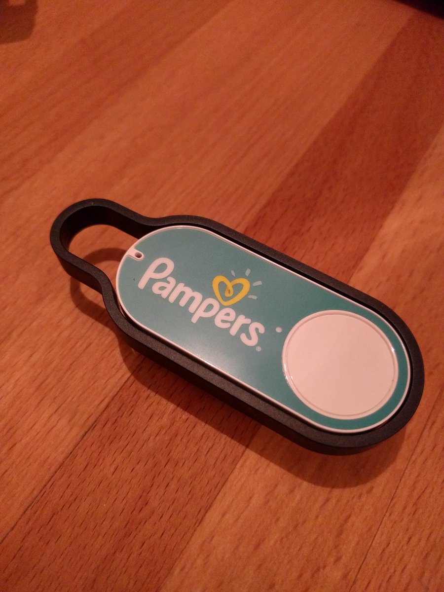 Amelie001's tweet photo. C'est parti pour le test du #Dashbutton d'Amazon #knowyourcompetitors https://t.co/TZsr3xMrgs