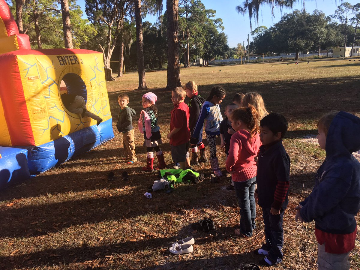 Mrs_Febus's tweet photo. 20 stockings hung with care, rock wall and bounce house behavior reward.  It was a good last day before winter break @HudsonElem ❄️⛄️ https://t.co/wxkKMuDBsq