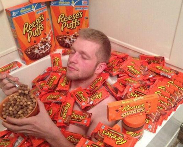 TweetLlkeAGuy's tweet photo. The first thing I would do if I won the lottery. https://t.co/VMAhTRlldX