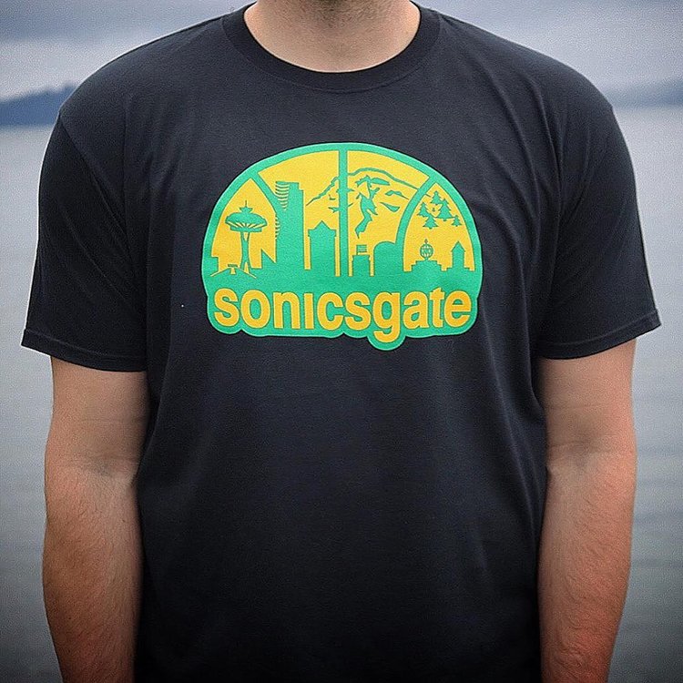 ShockWaveTees's tweet photo. #seattle #supersonics #sonics #backtoseattle #nba #Christmas #LastMinuteGifts2016
https://t.co/RtyOxz7gJ6 https://t.co/iZetHxDHv7