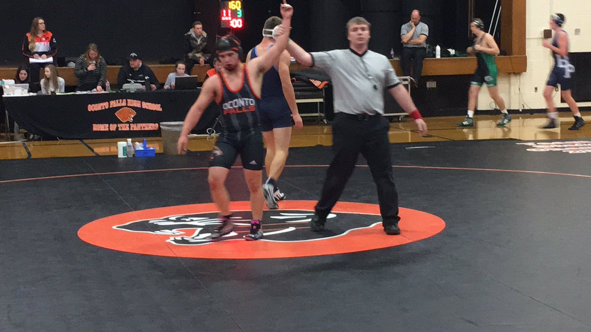 UFCCHIC's tweet photo. Another win in the books for my son isaac. @notisaacdiaz https://t.co/zhxHPm4nUr
