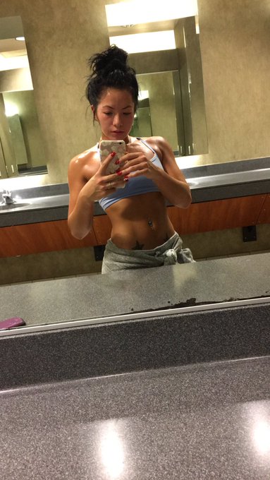 Hit the gym before the holidays!🙌🏻 https://t.co/LuYOgX7lBd