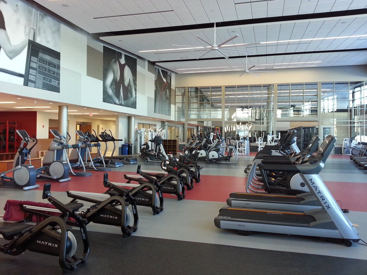 clanning01's tweet photo. Merry Christmas Falcons! Strength and fitness equipment has arrived at the Falcon Center! @UWRFFALCONS @UWRFStrength #uwrf https://t.co/wgQcUQW76r