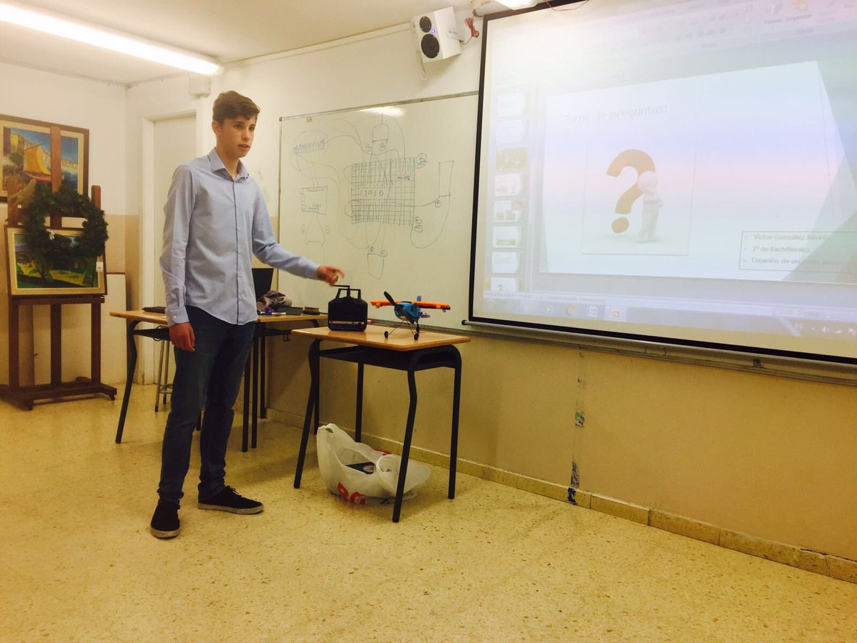colegiosilbcn's tweet photo. Exposicions de TR promoció 15-17.Bona feina! #BatSIL https://t.co/dcwkDTCu64