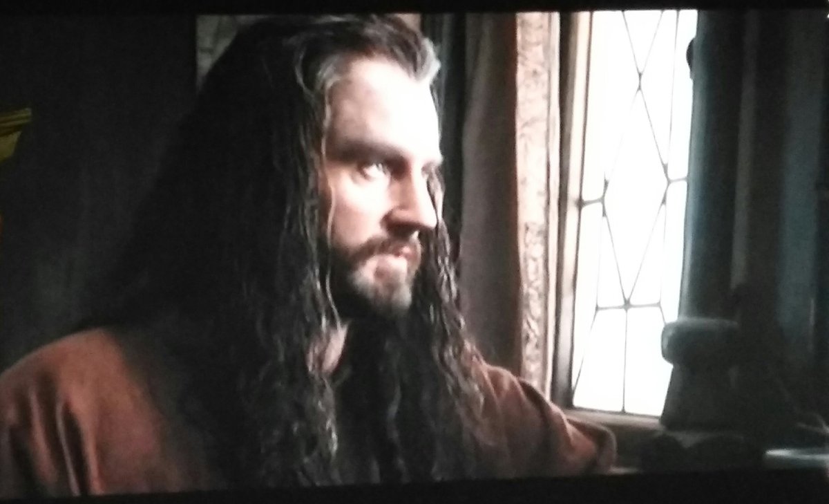 xThorin_'s tweet image. | Cómo echaba de menos verle. Y qué guapo es. Por favor. |