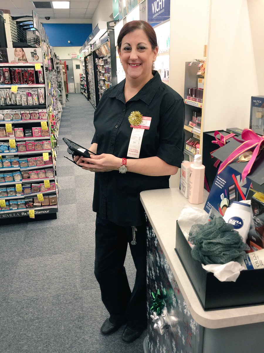 leslie schulz على تويتر the uws cvs beauty team is ready for