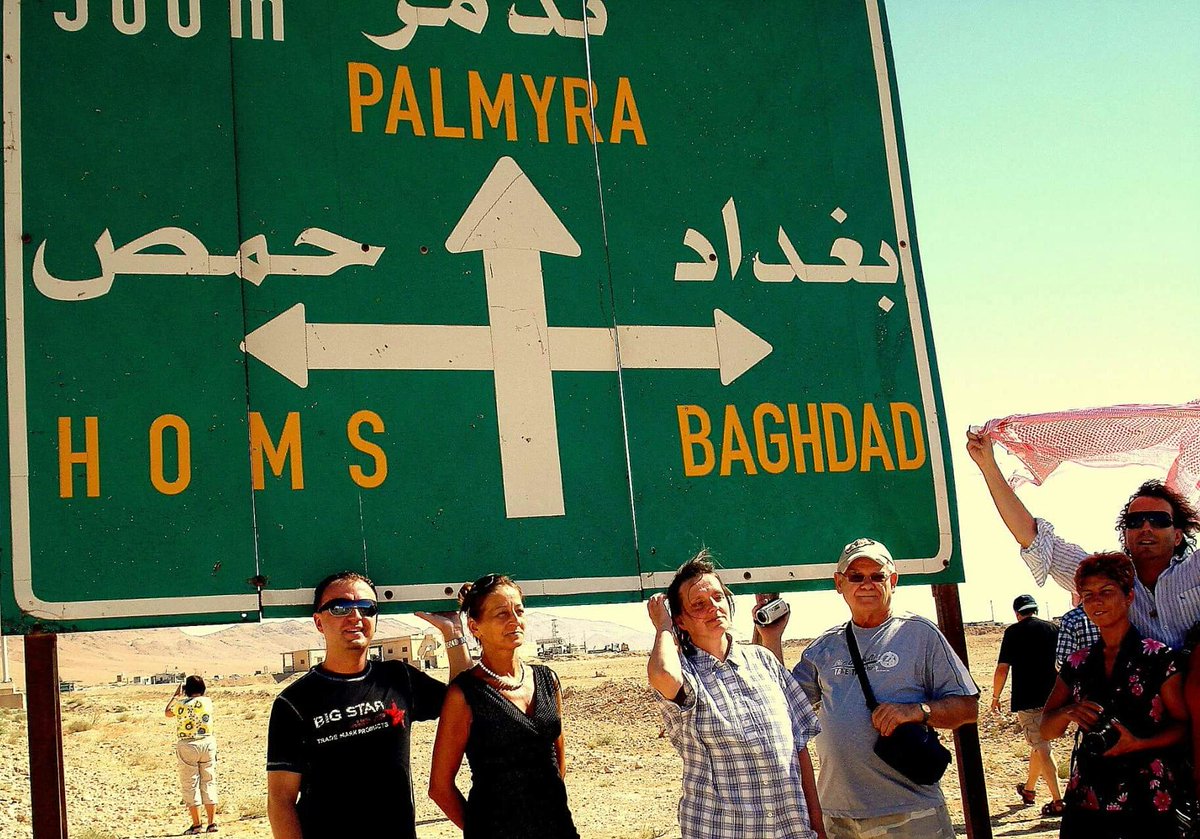 collectingsmile's tweet photo. #worldsmilearchive #uśmiech #smile #lächeln #smilecoaching #lekcjauśmiechu #coach #beforewar #palmyra #homs #baghdad #syria #iraq #peace https://t.co/Wu5SND6vDu