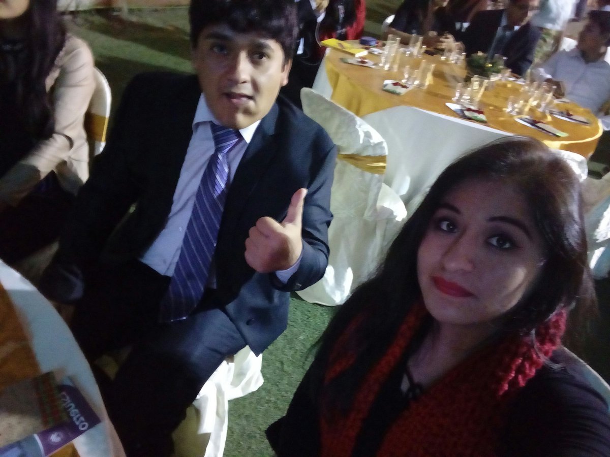 lamanonegra6's tweet image. Navidadupeu
Digeti presente