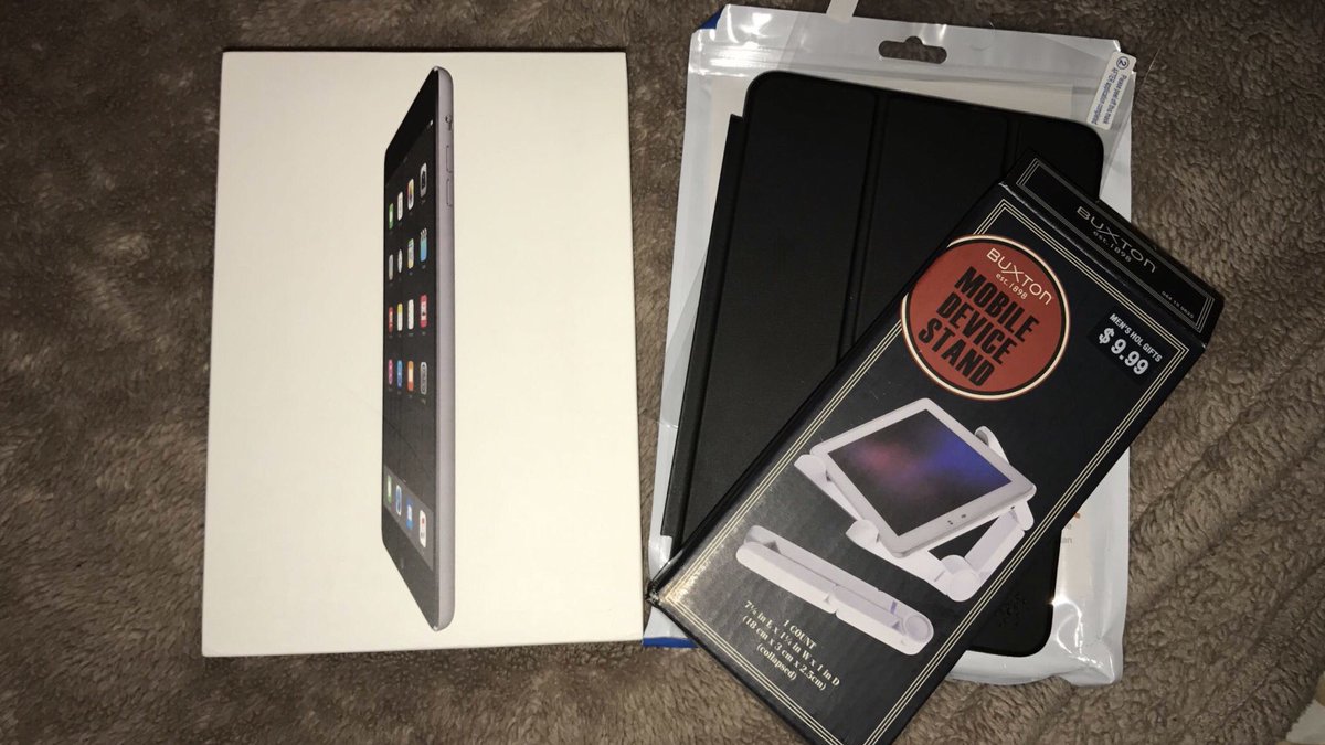 One of the first of many gifts, my first ever iPad 😍😍😍