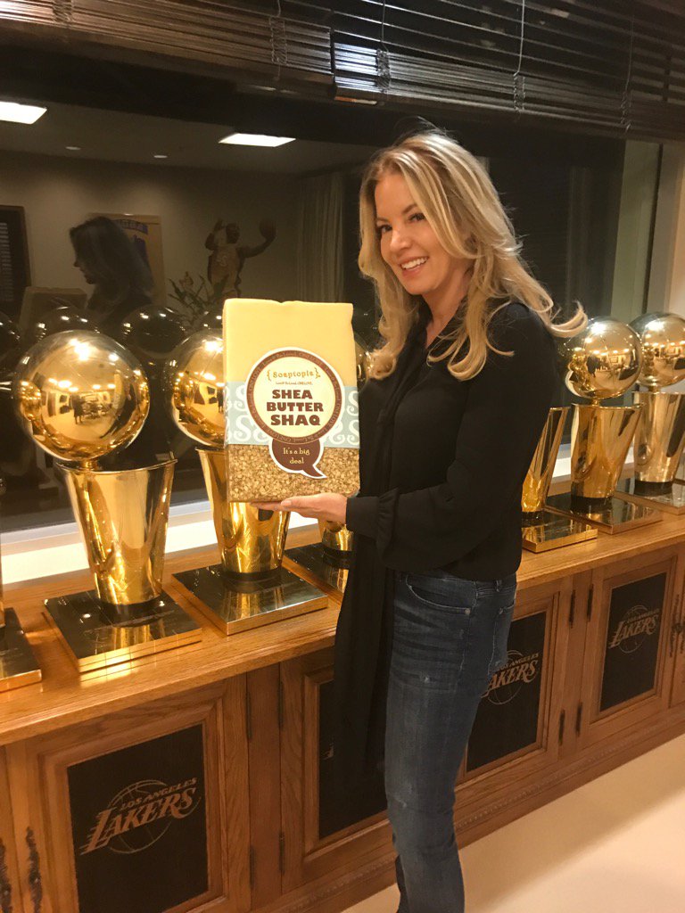 Jeanie Buss (@JeanieBuss) | Twitter