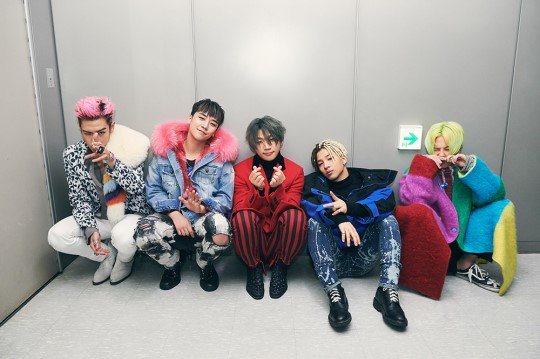 Insider look at Big Bang's waiting room before their comeback stage (Photo heavy!) bit.ly/2h8es5r