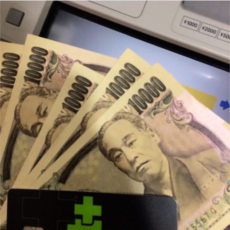 a12050907's tweet photo. 12月は何かと忙しく
携帯なかなかいじられへんかったけど
報酬は増えるばかり💖
今年はこの副業に出会い
人生変われました！
今を変えたい！稼ぎたい！方は
連絡下さい(๑˃̵ᴗ˂̵)💓
必ず変われますよ✨
#副業 #在宅ワーク #主婦 #無料 #簡単 #稼ぐ #幸せ #ジャニオタ https://t.co/0GOy4bFSlD