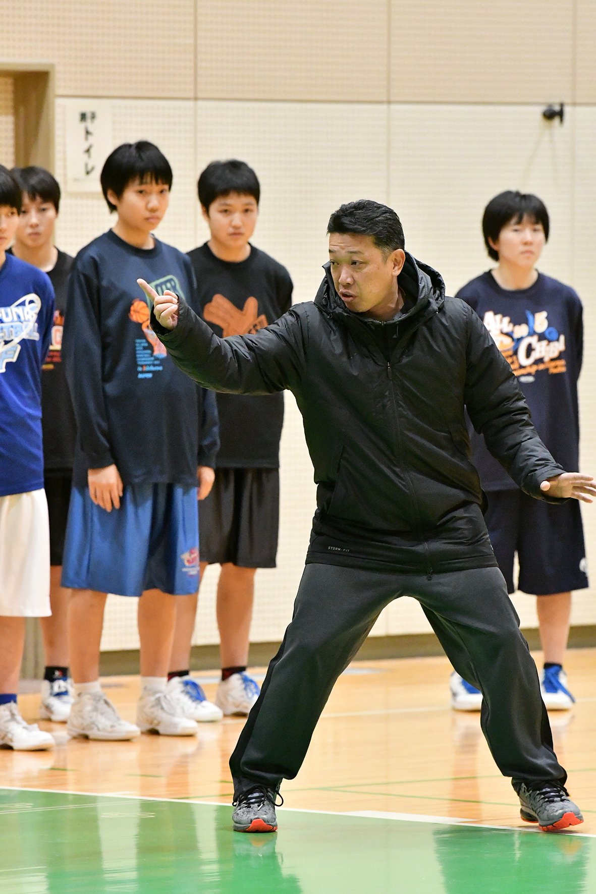 市船　市立船橋高校　バスケットボール　DVD 近藤義行 Amazon.co.jp: 【バスケットボールDVD】 市立船橋高校に学ぶ
