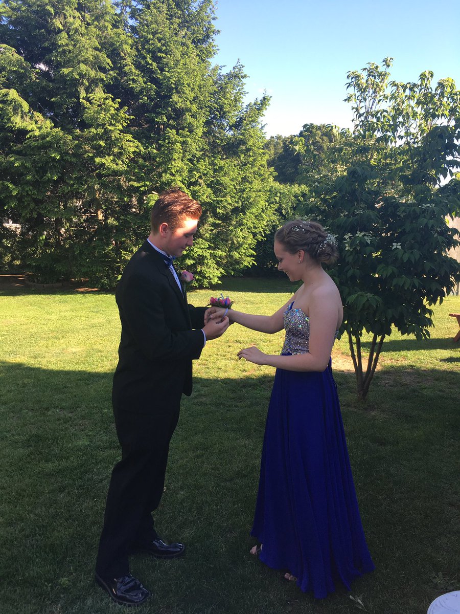 Kaitlichstein's tweet photo. Happy birthday ugly, grateful for you #wearentdating @BrodyOsborne15 https://t.co/mhhuowcBfL