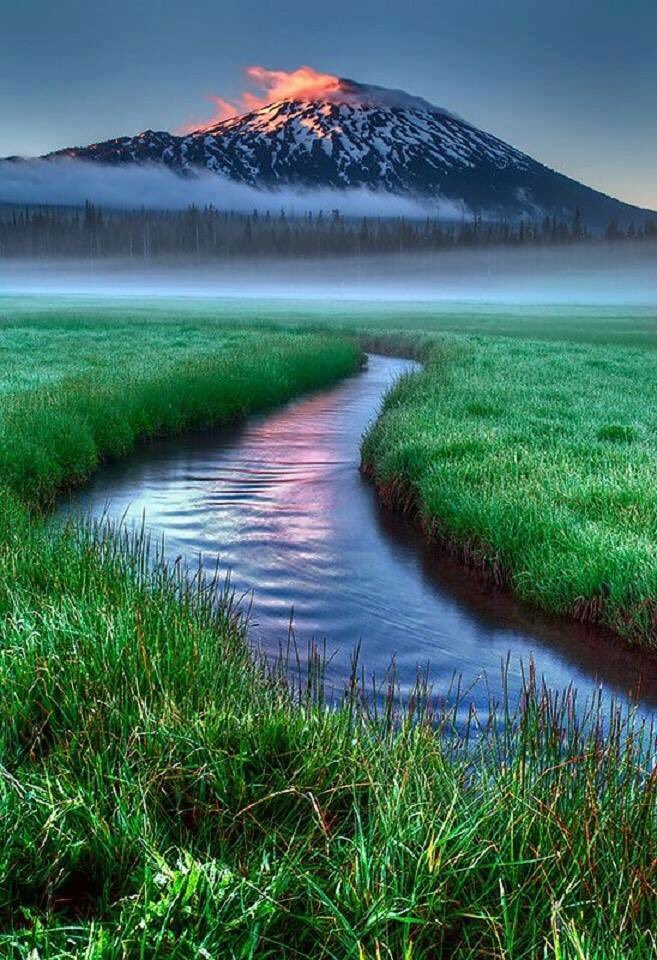 mountain__mama's tweet photo. Bend, Oregon, USA https://t.co/V3L4pljiiC