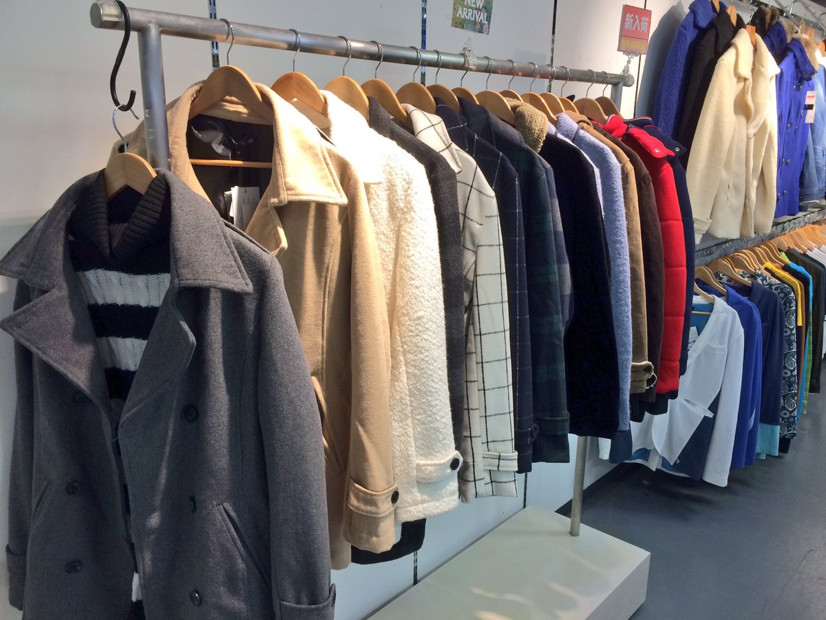 yuukidowbl's tweet photo. G'A☀️

3連休初日は快晴🙋

そんな本日もFLEST限定で2buyで10%OFFをやっております👍✨

今期流行りのボアジャケットなどを含むアウター類を豊富に取り揃えておりますので、是非店頭へ‼︎

本日も皆様の沢山のご来店お待ち致しております🙇

#FLEST https://t.co/zSbwFOOtVF
