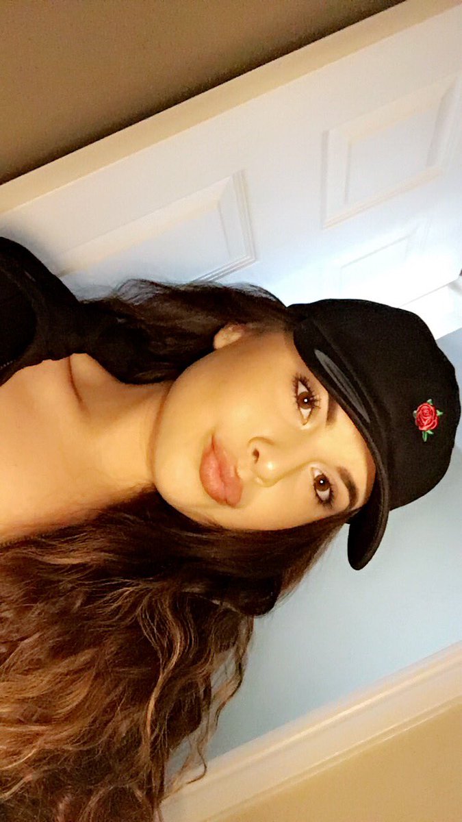 taliaxjimenez's tweet photo. Rose Ave. 🌹✨ 
@Jessewelle https://t.co/BxgTJQklpG