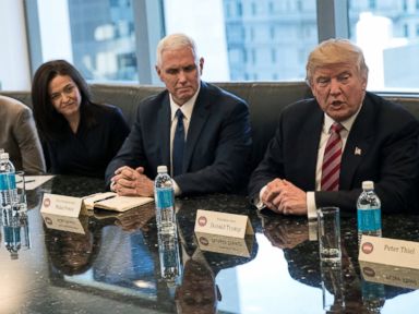 TrangfromABC2's tweet photo. 5 Tech Issues Donald Trump Will Face as President

https://t.co/3bjSyEPndw https://t.co/ulenkgmJp2