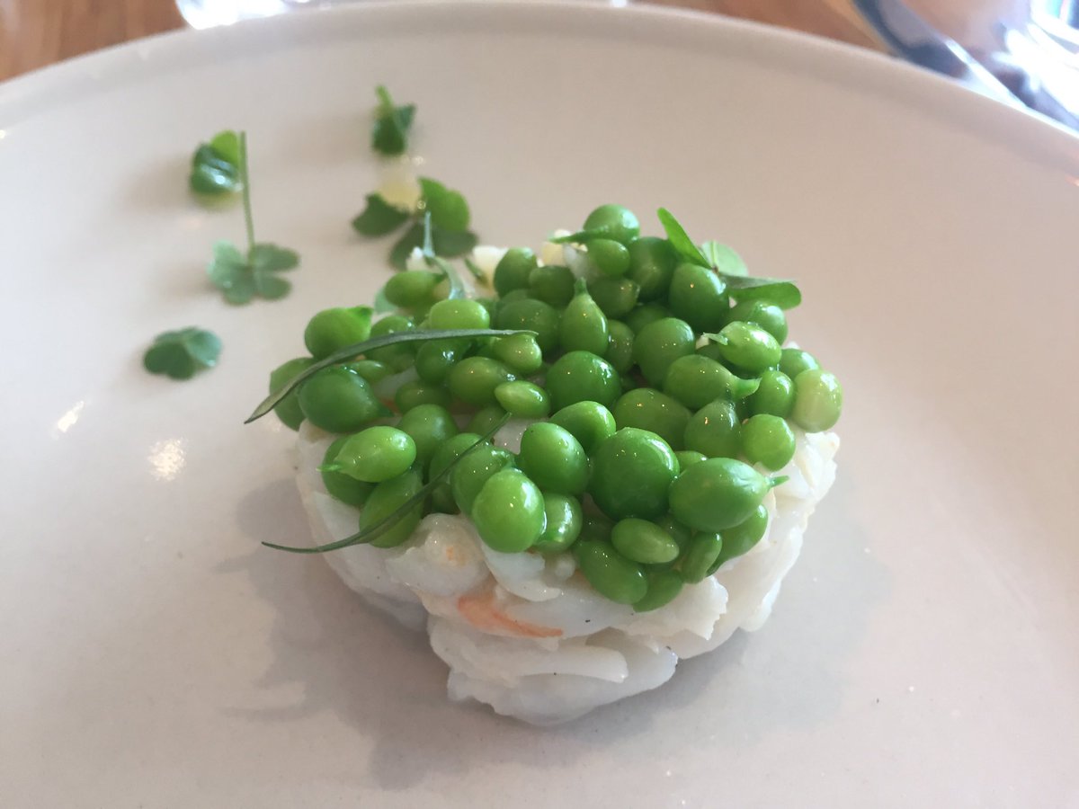 FoodOracle's tweet image. Best new discovery of 2016...Moxhe in Bronte. Delicious, fresh seafood expertly prepared!  Incredible! #sydney @goodfoodAU @GourmetTweets