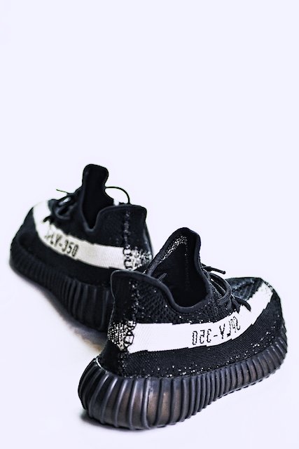 Daiou_'s tweet photo. YEEZY BOOST 350 V2 をようやくゲットできた！ https://t.co/tM1TuyDugI