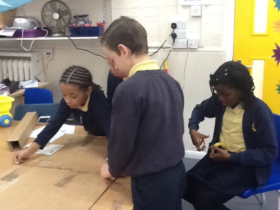 Adamsrill5g's tweet photo. Fabulous effort inventing and making a game that explores forces. #scienceenterprise https://t.co/SEXF2ppLpf