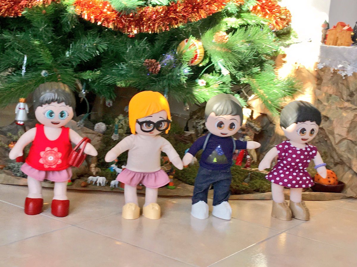 FandeTessa's tweet photo. Le petit @Pycoo_fr Noël vient de passer avant l'heure. Trop belles ces poupées ! #IdeeCadeau #madeinFrance https://t.co/5qFB9BOY8x https://t.co/BLrrVRXEz9