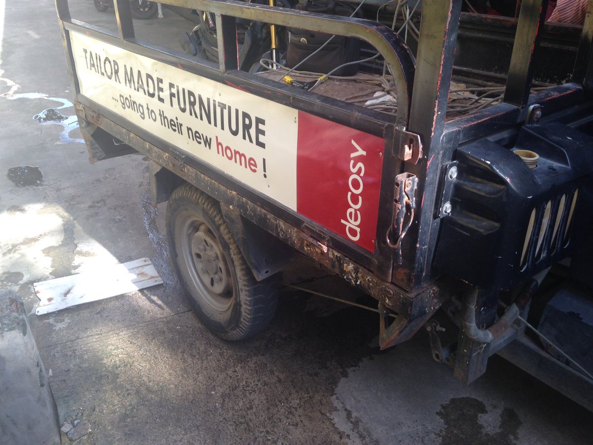 DecosyC's tweet photo. Decorating our delivery vehicle #VehicleCity #TukTuk #decoration #banner https://t.co/ChHsRFrToO