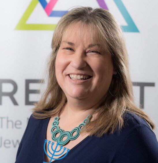 reshetnet's tweet photo. Happy #Chanukah! Read @ShelleyMarsh613 Chanukah message https://t.co/2tcjesdQ5Q #spreadsomelight #youngpeople 🕎 https://t.co/569BElmWu2