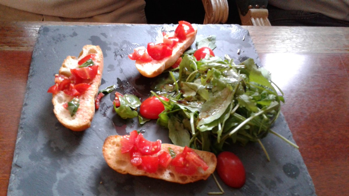 CityWee75's tweet photo. https://t.co/8rawLFlnyU #Vins, #fromages, #charcuterie, #pates, fruits et légumes, retrouvez tous  les parfums de la #cuisine #italienne ... https://t.co/do9nqRRzGo