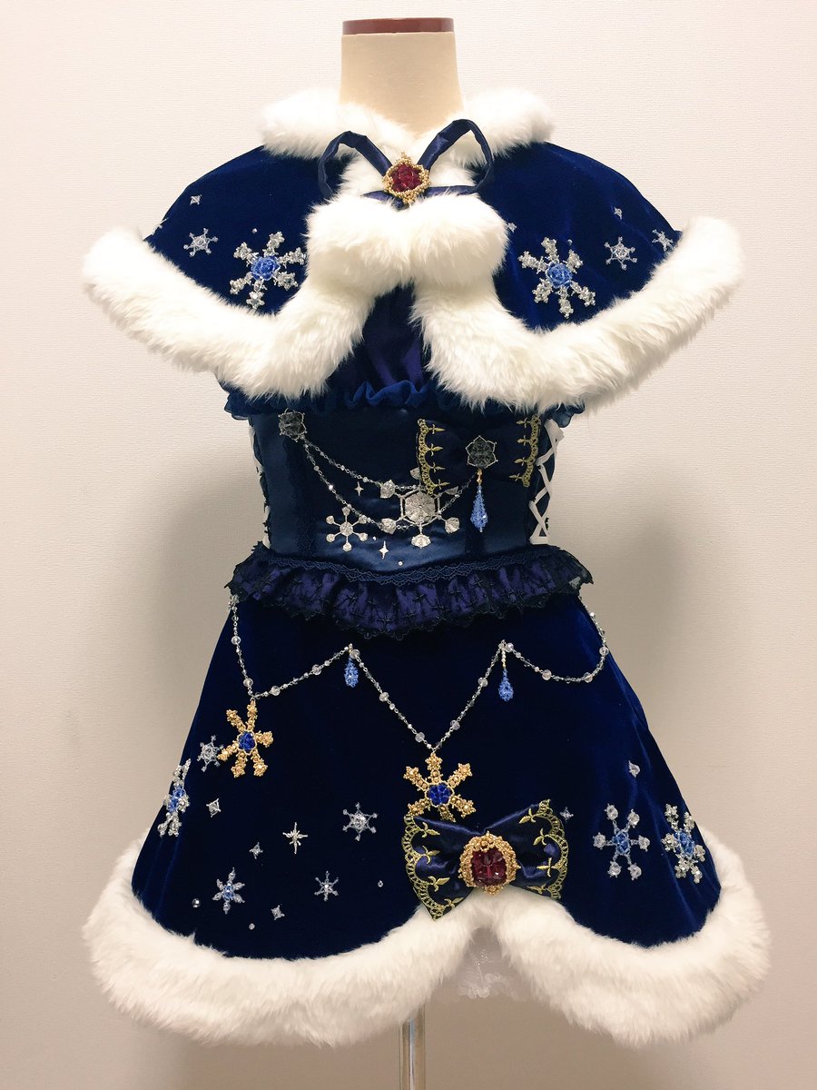 めりこ めりーこクリスマス ブラックサンタコーデです