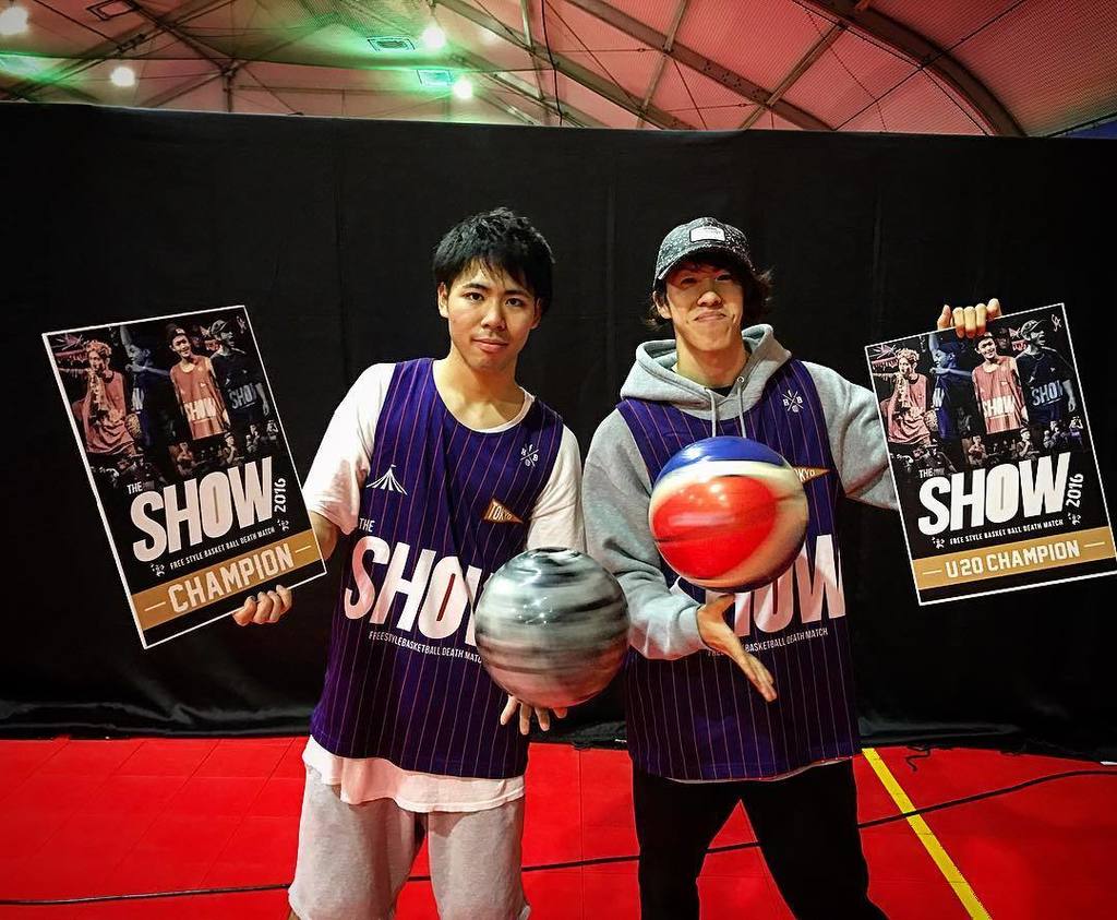 MKT594's tweet photo. #TheShow03
Champion
U-20:Yu-ya
Open:ISSEI
#FreestyleBasketball https://t.co/wOhu121YAf https://t.co/s97kxvZ3Bj