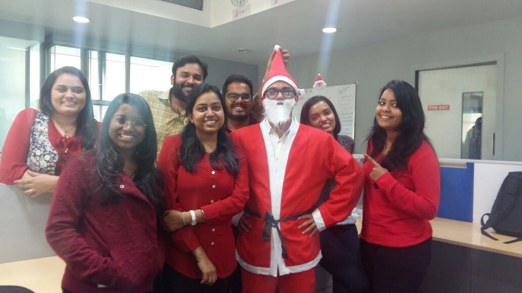 screenmagicMM's tweet photo. Is everyone getting excited for Christmas? Celebration at our office! #Christmas #OfficeXMasParty https://t.co/CSJLHATvOh