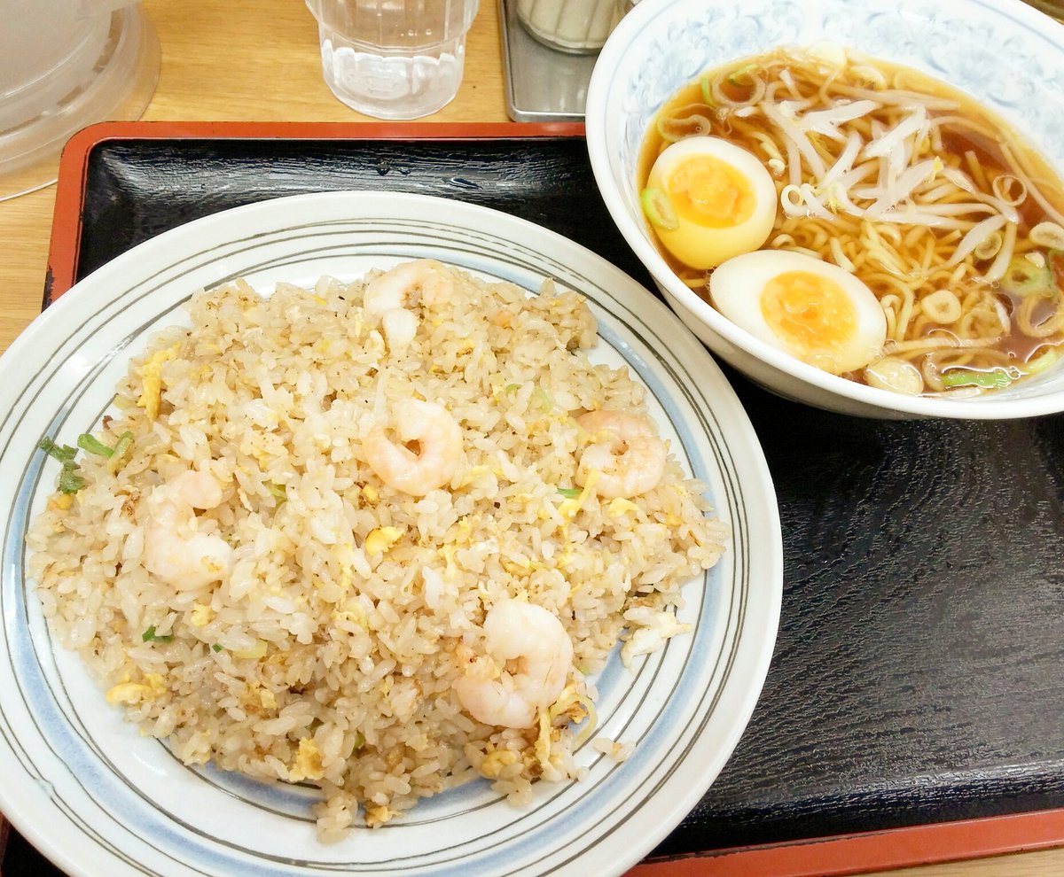 ツツカメ 今日の夕食は福しん 久しぶりに海老チャーハン 650円 を 大盛 100円 にして スープを味玉 無料クーポン 入りおともラーメン 100円 に 最高 T Co Vh98nbgktb Twitter